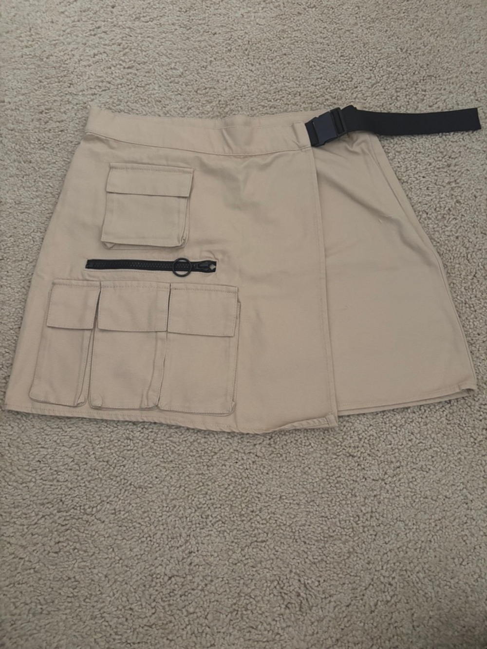Forever 21 Khaki Mini Skirt with Black Webbing Belt